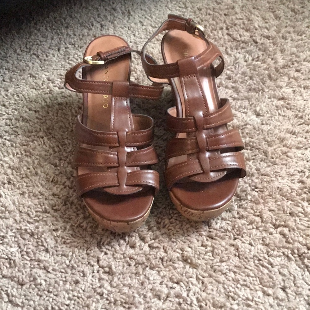 Brown wedged heels ✨FREE SHIPPING!!!✨
